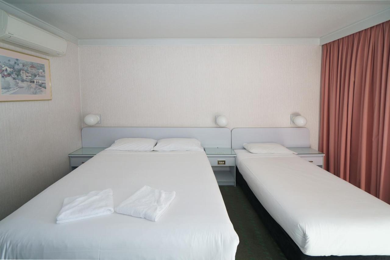 Olympia Motel 3*