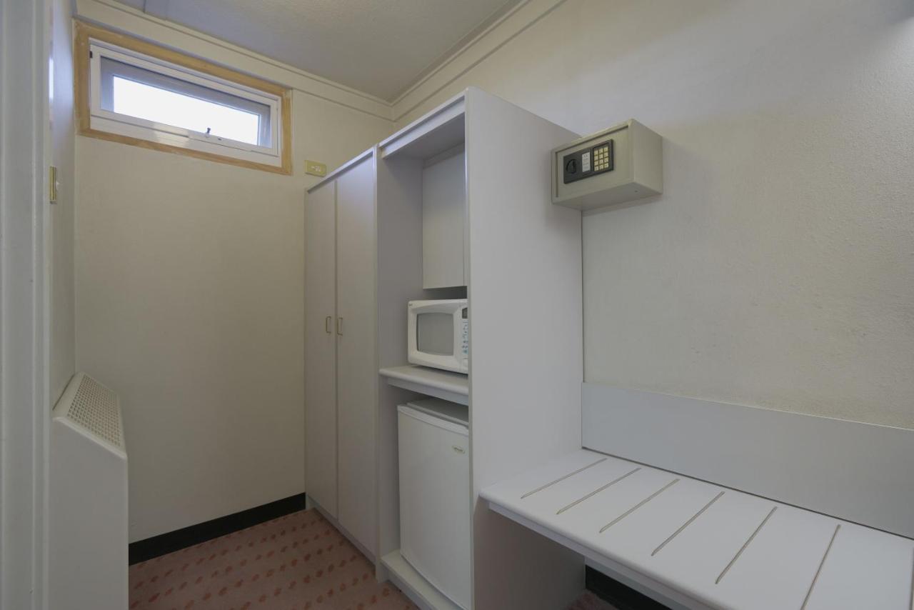 Olympia 3* Queanbeyan